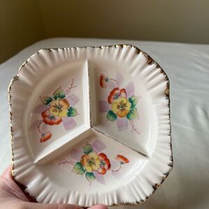 Vintage Hand Painted Floral Ceramic Dish 3 Section Trinket‎ Dish Gold Edge